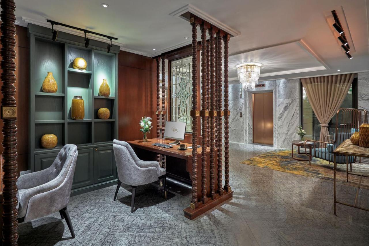 Peridot Grand Luxury Boutique Hotel Hanoj Exteriér fotografie The hotel's lobby