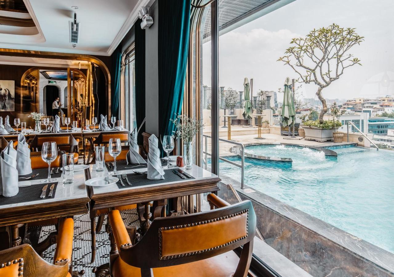 Peridot Grand Luxury Boutique Hotel Hanoj Exteriér fotografie The Pool Bar